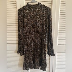 NEW!  POPSUGAR Black and Cream Long Sleeve Mini Dress